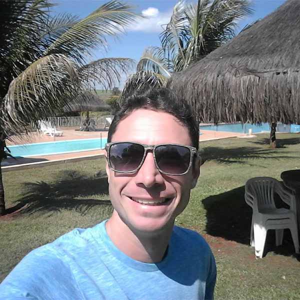 Rafael Ferreira recebe os parabéns pelo seu aniversário