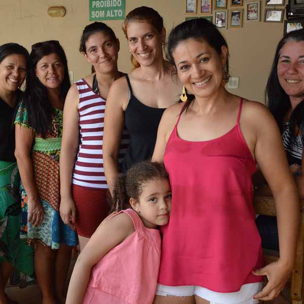 Emei Beija Flor faz confraternização