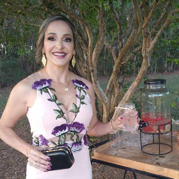 Fernanda Hipolito completa idade nova
