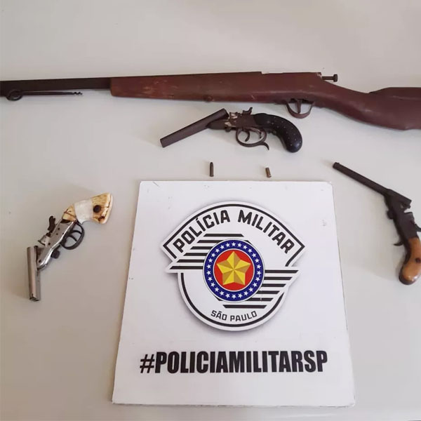 Homem atira em vizinho e é preso por tentativa de homicídio e posse ilegal de arma de fogo