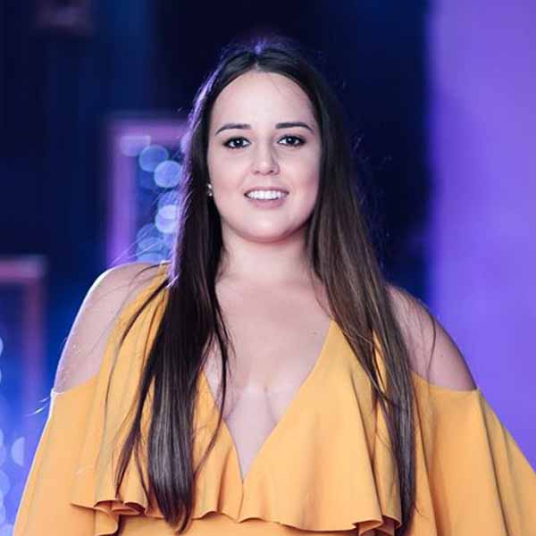 Bruna Felix comemora mais um ano de vida