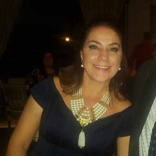 Cristiane Bonfim Gomes completa idade nova
