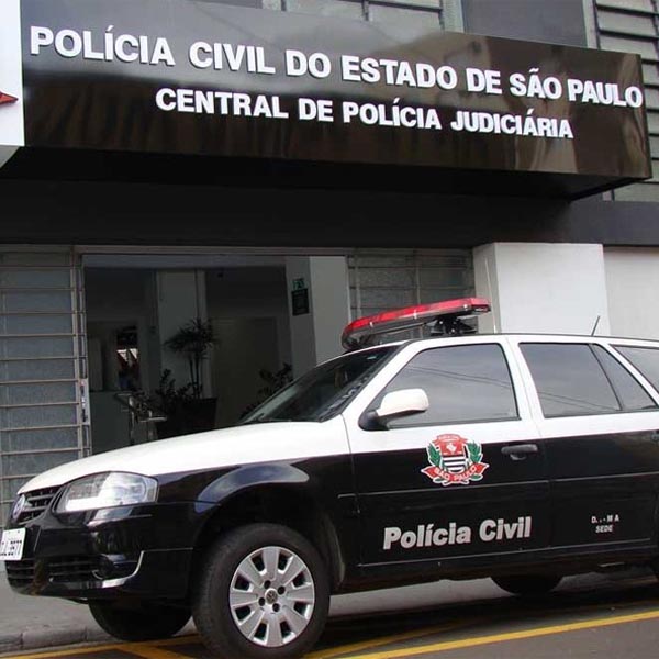 Mulher leva facada no olho enquanto dormia em Marília