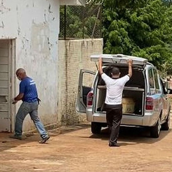 Caso Emanuelle: menina achada morta após desaparecer enquanto brincava em praça levou 13 facadas