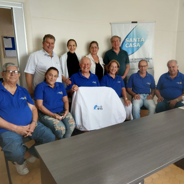 Santa Casa recebe doação de lençóis do Rotary Club