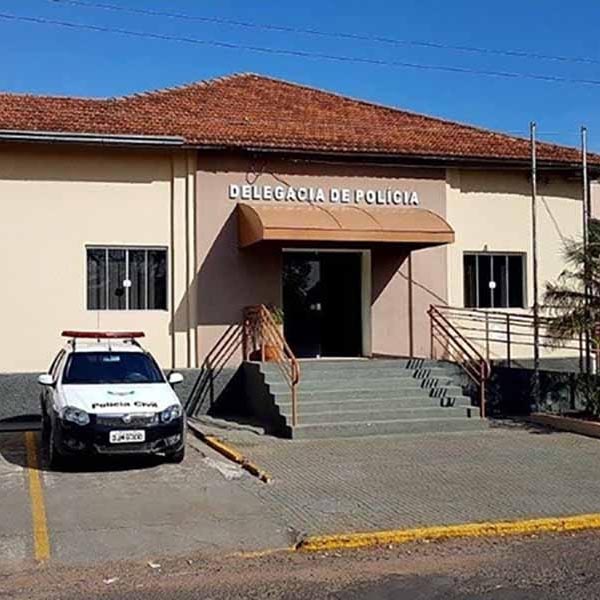Homem assalta mercadinho na cidade de Quatá