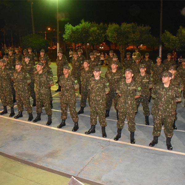 Prefeita participa de formatura de TG de Paraguaçu