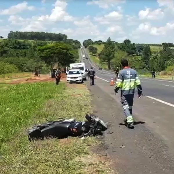 Morre PM que foi derrubado da moto por carro na BR-153 em Marília