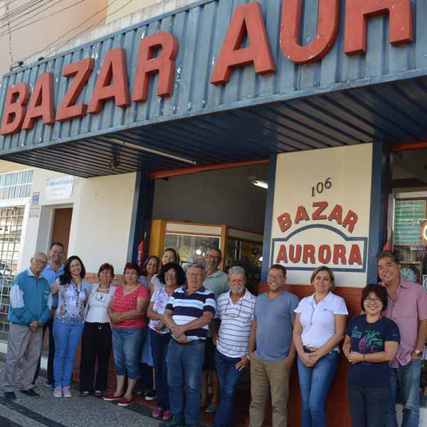 Bazar Aurora recebe o terço empresarial