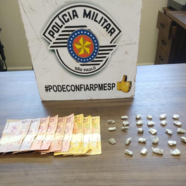 Denúncia leva jovem de 19 anos para a cadeia por tráfico de drogas, em Paraguaçu