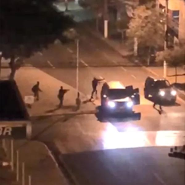 Bandidos explodem agência bancária e destroem base da PM em Ourinhos