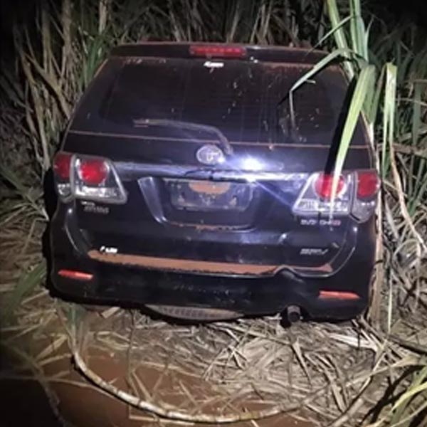 Polícia encontra mais de 20 explosivos em carros abandonados por quadrilha após assalto em Ourinhos