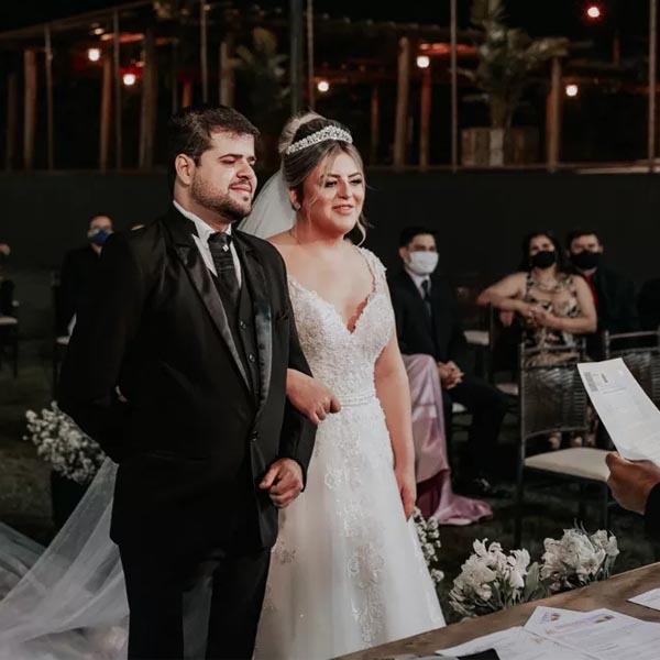Casal consegue autorização da Justiça para realizar casamento em Marília