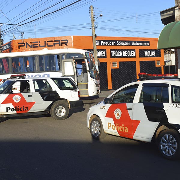 Dois acidentes de trânsito deixam três pessoas feridas nesta quinta-feira (02) em Paraguaçu