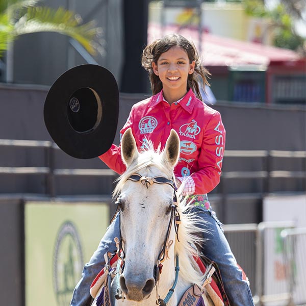 Jovem amazona de Paraguaçu, Eduarda Carrero, disputa título nacional de Três Tambores essa semana