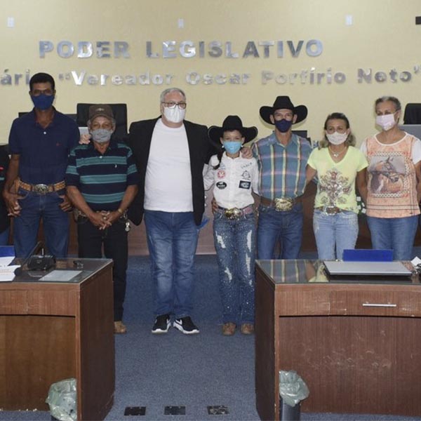 Câmara parabeniza campeã paraguaçuense no Circuito RAM Rodeo