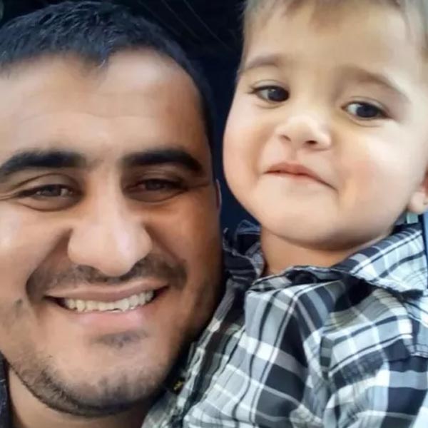 Pai e filho de 3 anos morrem em acidente entre picape e caminhão na rodovia SP-294