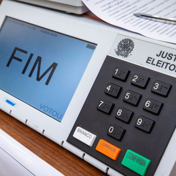 Eleitor deve portar documento, máscara e caneta
