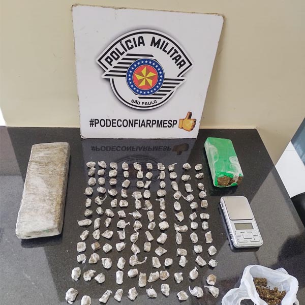 Tijolos e mais de 100 porções de maconha são apreendidos na Barra Funda