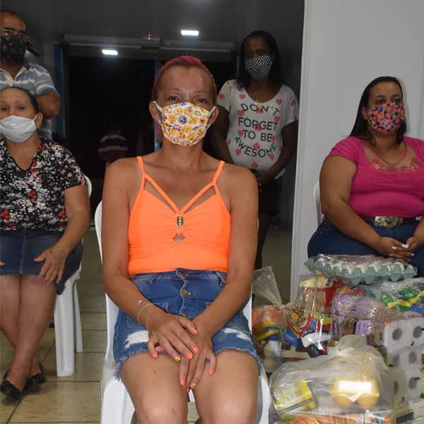Conpepp faz culto para distribuir cestas básicas aos cooperados da Copacam