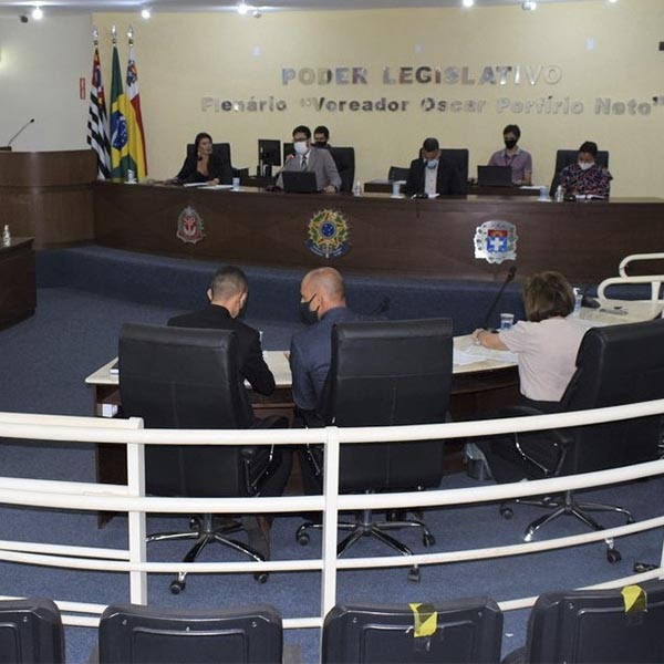 Câmara aprova projeto sobre reajuste no piso salarial básico dos servidores públicos municipais