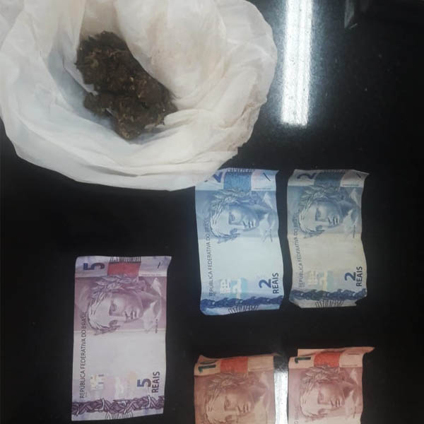 Menor é apreendido após ser flagrado com droga na Barra Funda