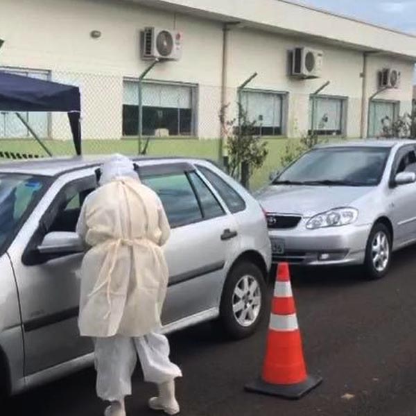 Paraguaçu implanta sistema drive thru para testagem da Covid-19
