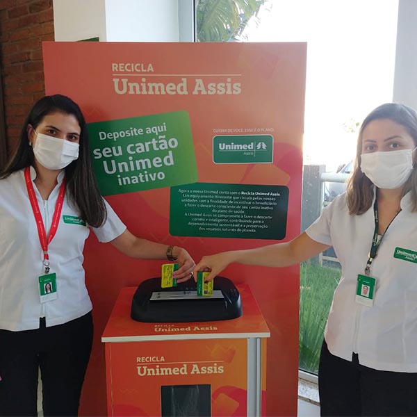Unimed Assis inicia Projeto Recicla para descarte correto dos cartões de plano inativos