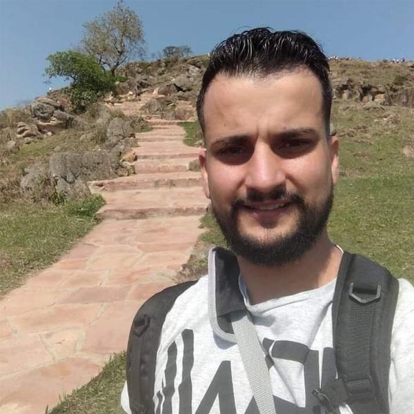 Pai de duas crianças, jovem morre por Covid no dia em que se casaria