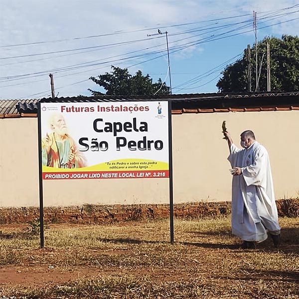 Pedra fundamental da Capela São Pedro e lançada em Paraguaçu Paulista