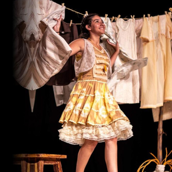 Cine Teatro retorna atividades com o espetáculo “Almas Penduradas”