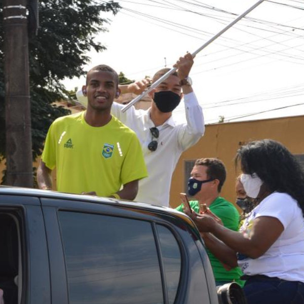 Após participação nas Olímpiadas, Daniel Nascimento visita Paraguaçu Paulista