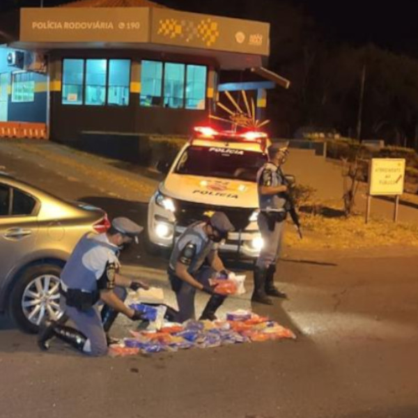 Polícia apreende 28 kg de pasta base de cocaína em tanque de combustível de carro em Maracaí
