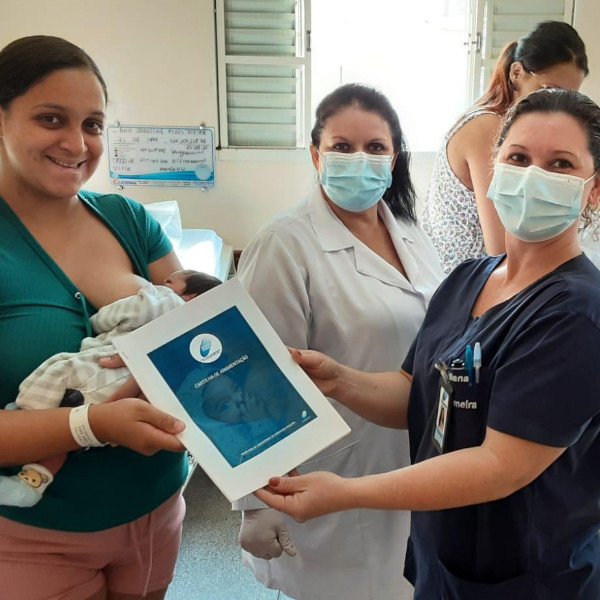 Agosto Dourado: Amamentação plena depende da busca de informações
