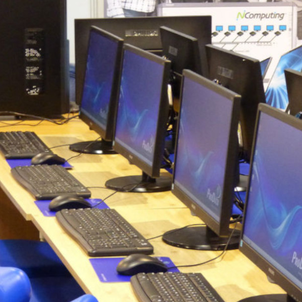 Educação de Paraguaçu realiza compra de computadores novos para as escolas