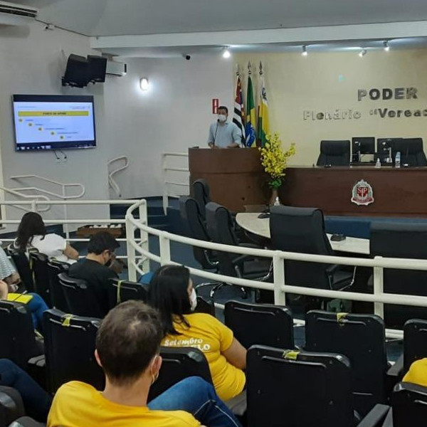 Em palestra sobre suicídio, médico afirma que suporte adequado salva vidas