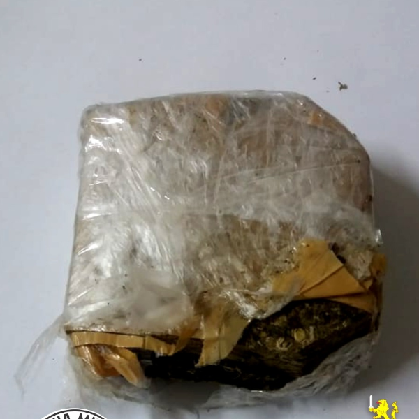 Homem beneficiado com a “saidinha” é preso com tablete de maconha em Paraguaçu Paulista