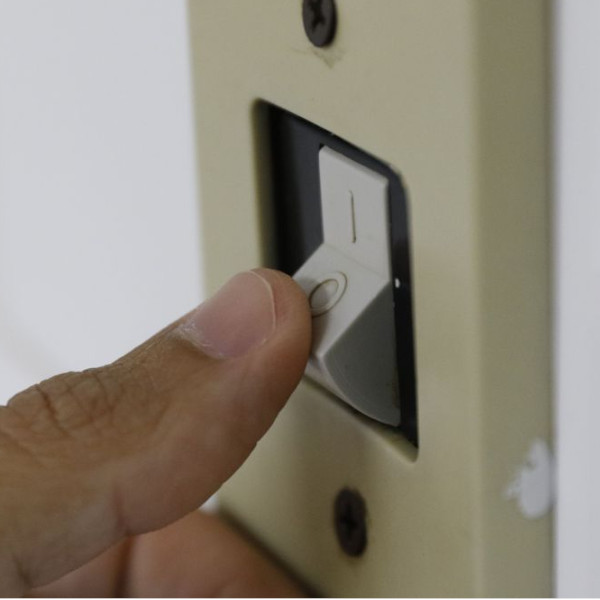 Com conta de luz mais cara, consumidores procuram formas de economizar