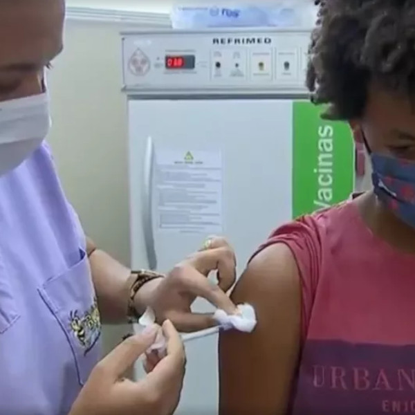 Com apenas dois faltantes, Borá conclui vacinação da 1ª dose contra Covid