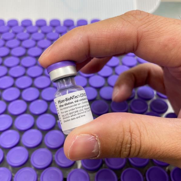 Vacinação da 2ª dose da Pfizer para 18 anos ou mais e faltosos acontece nesta quarta-feira (06)