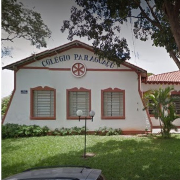 Colégio Paraguaçu está com vagas para professores e para área administrativa