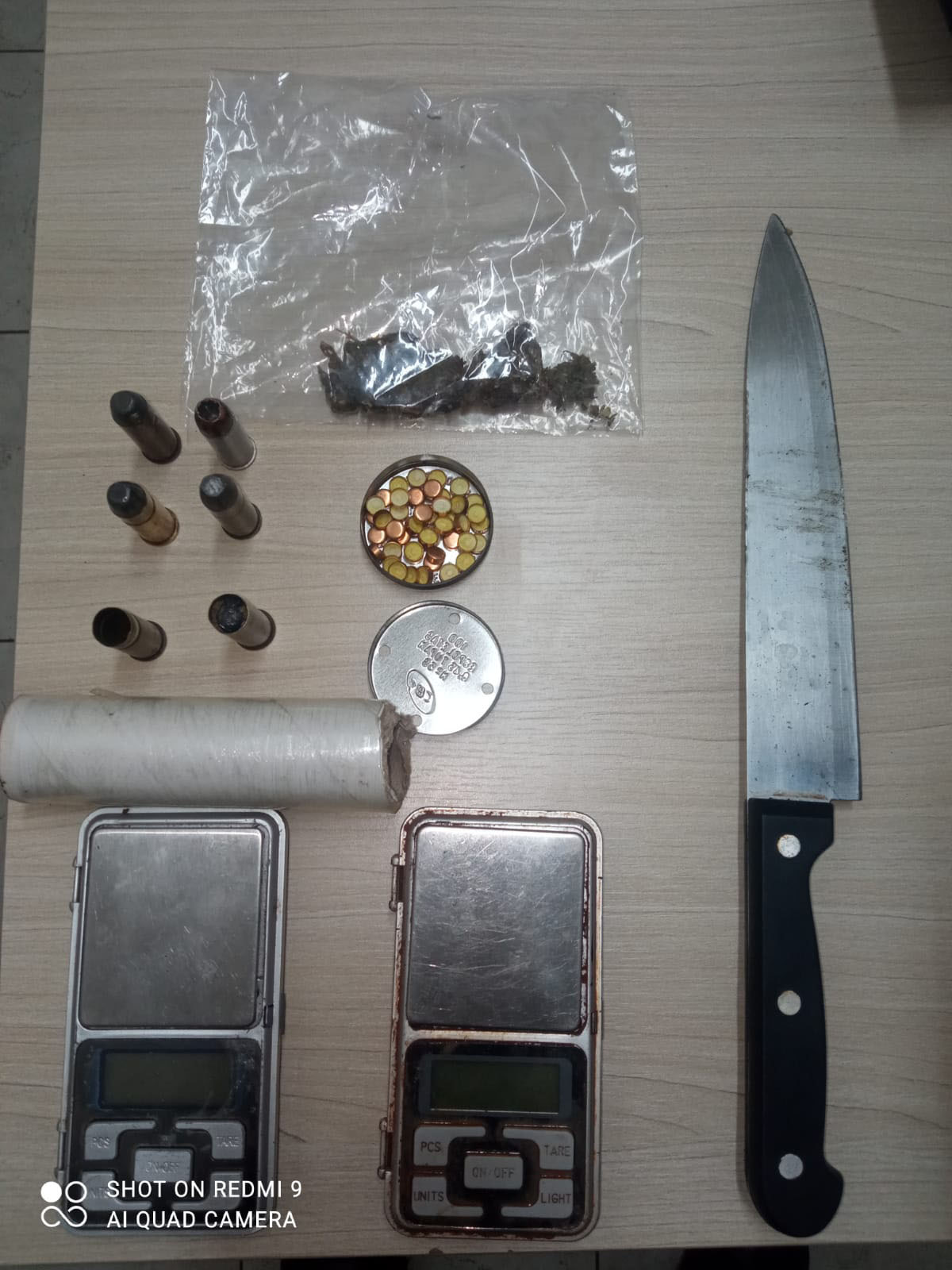 Armas e munições são localizadas pela PM em residência de Maracaí