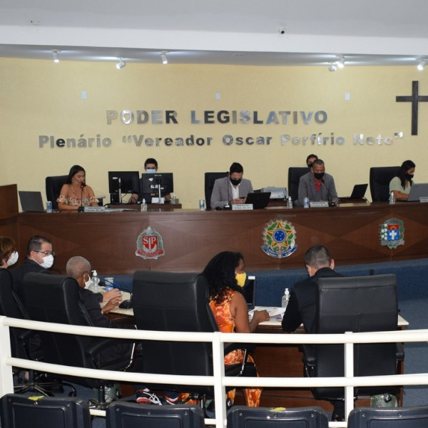 Vereadores de Paraguaçu aprovam projeto para aquisição de caminhões coletores de lixo