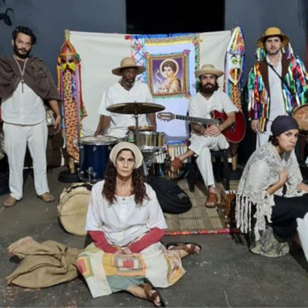 Hoje, domingo, tem “Maria Peregrina” na Praça da Matriz