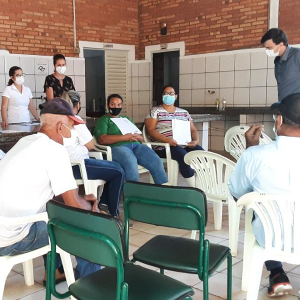 Reunião discute medidas de segurança para Cozinha Piloto