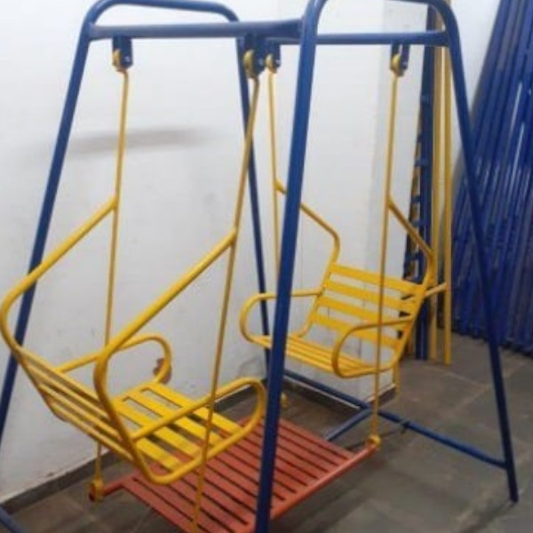 Paraguaçu terá 16 praças contempladas com novos brinquedos em playgrounds