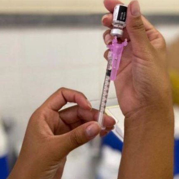 Hoje tem vacinação contra a Covid para crianças e adultos, na Unidade da Mulher