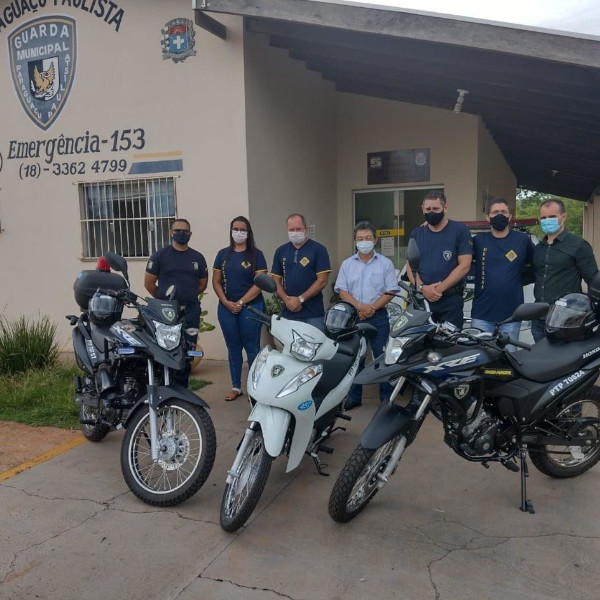 Guarda Municipal recebe novas motos para patrulhamento