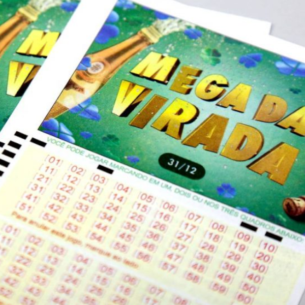 Os ganhadores da Mega da Virada 2021/2022 são revelados