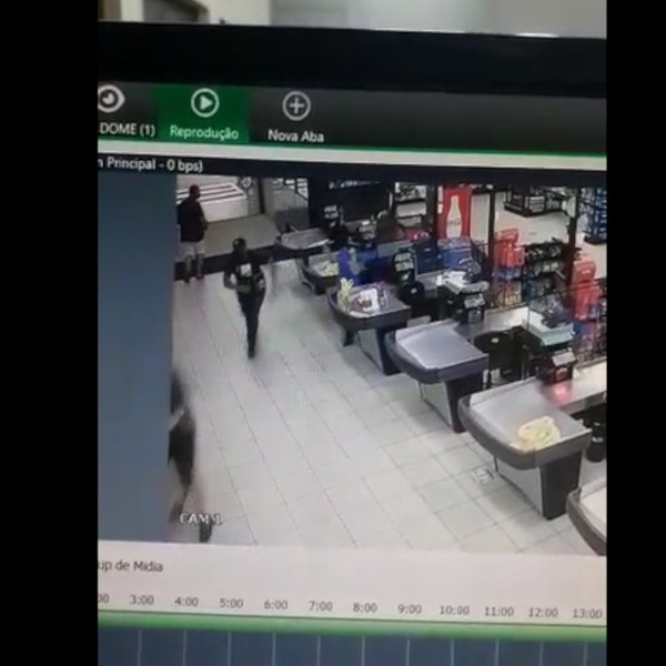 Homem tenta matar mulher em supermercado de Lins; vídeo